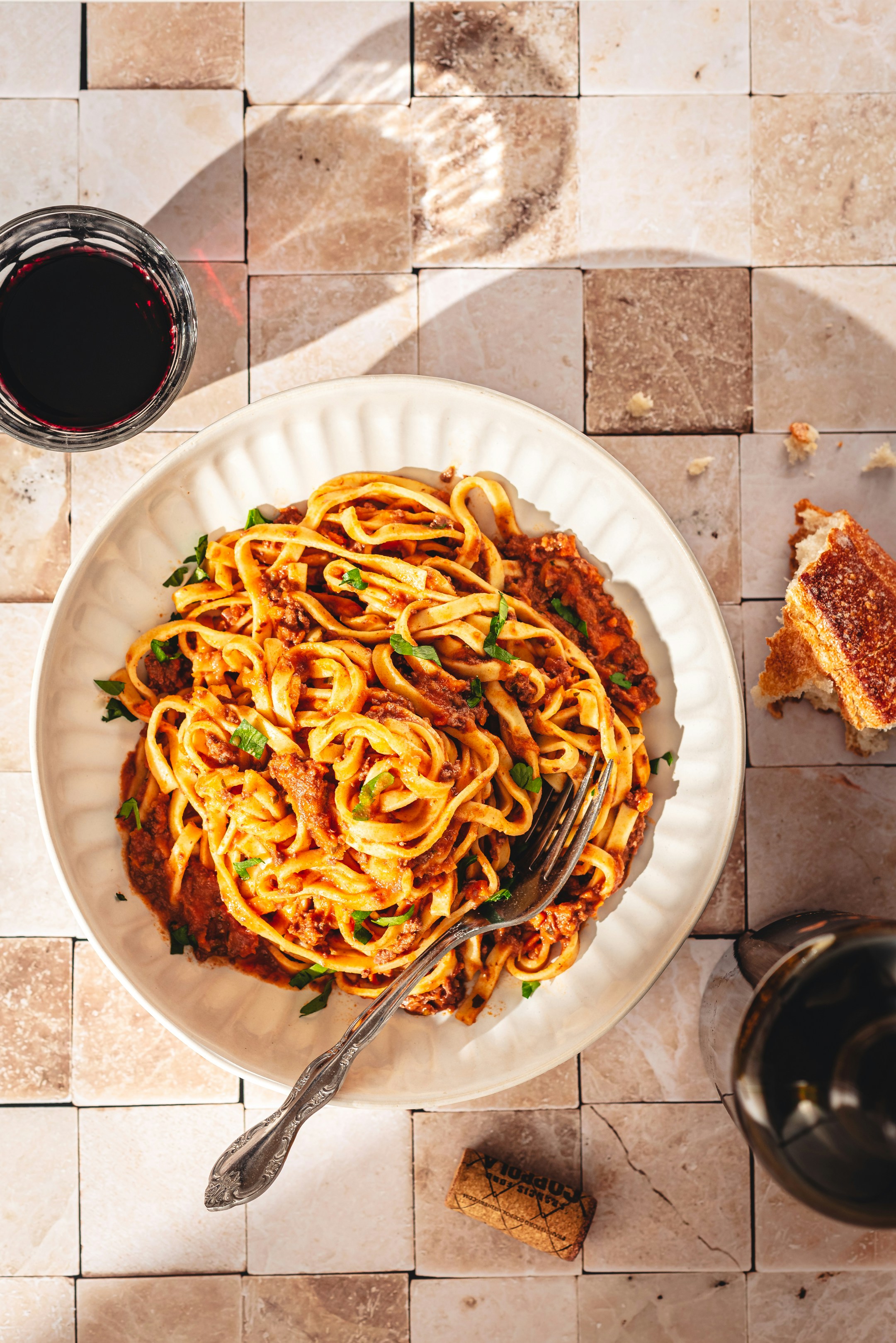Spaghetti Bolognese mit Rindfleisch-Ragù und Pecorino
